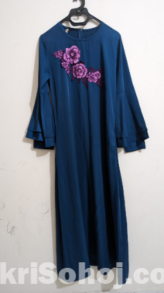 Used Full Sleeve Gown